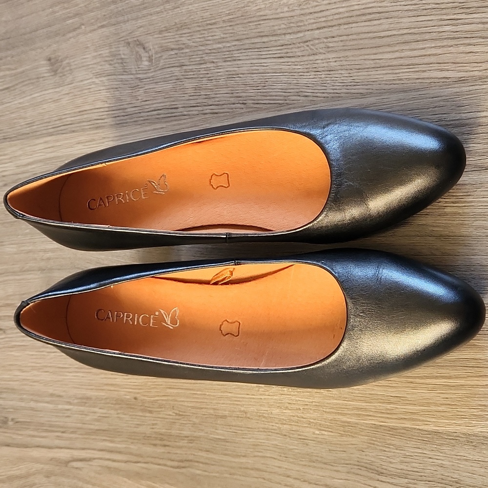 Caprice classic black leather pumps, size 39 - Picture 2 of 10